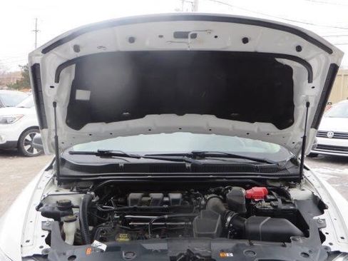 Used 2013 Ford Taurus SE image 11