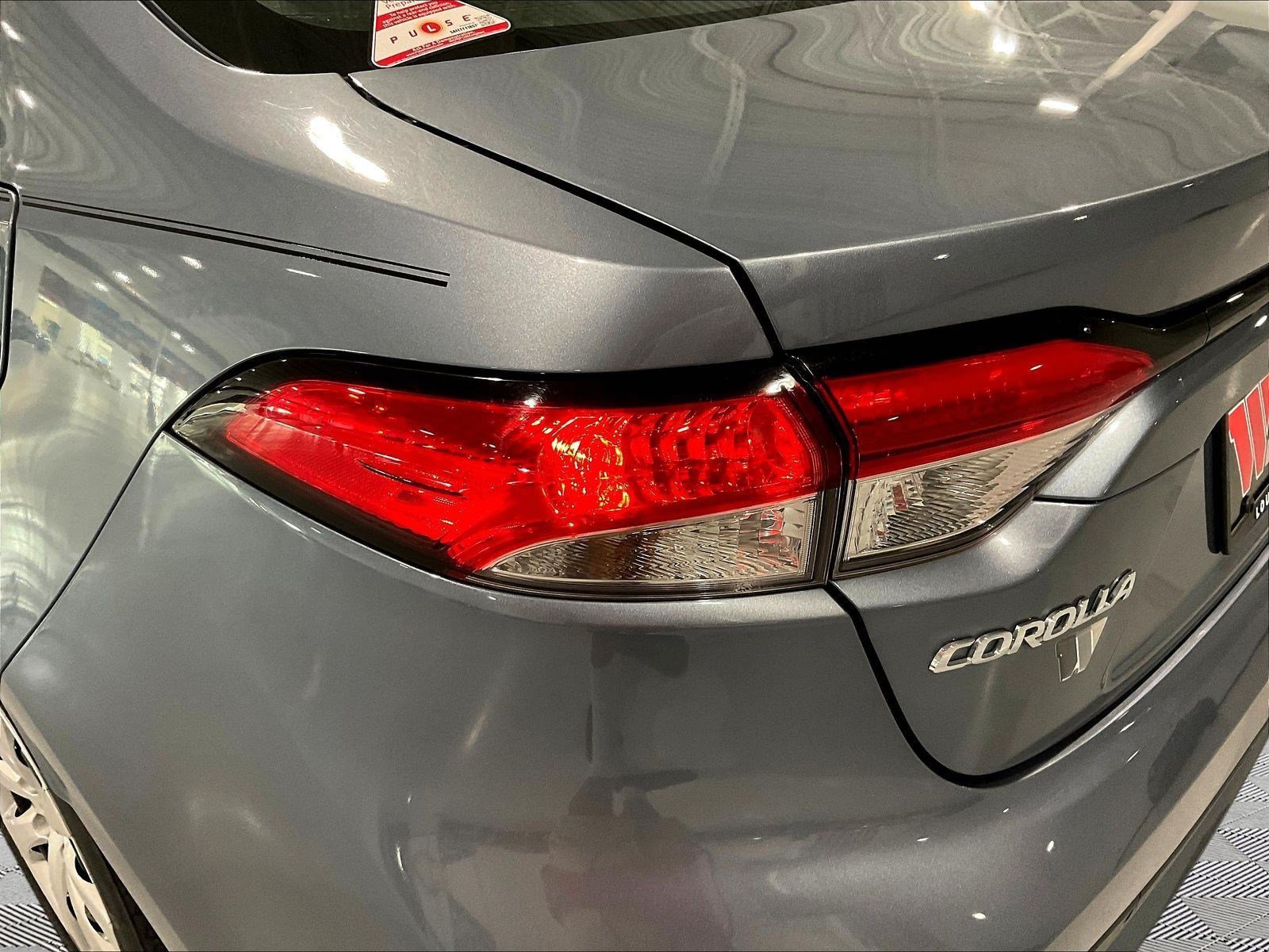 Used 2022 Toyota Corolla LE FWD image 22