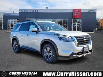 New 2025 Nissan Pathfinder SV w/ Cargo Package