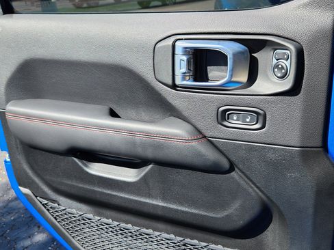 Used 2023 Jeep Wrangler Unlimited Rubicon 4xe image 15