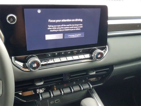 New 2025 GMC Canyon Elevation w/ Convenience Package image 10