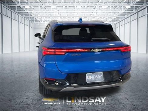 Used 2025 Chevrolet Equinox EV LT w/ Convenience Package FWD image 8