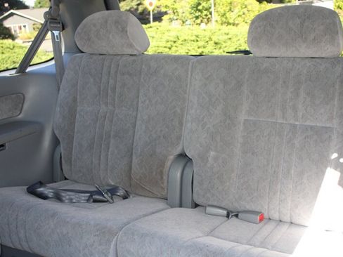 Used 1999 Toyota Sienna LE FWD image 16