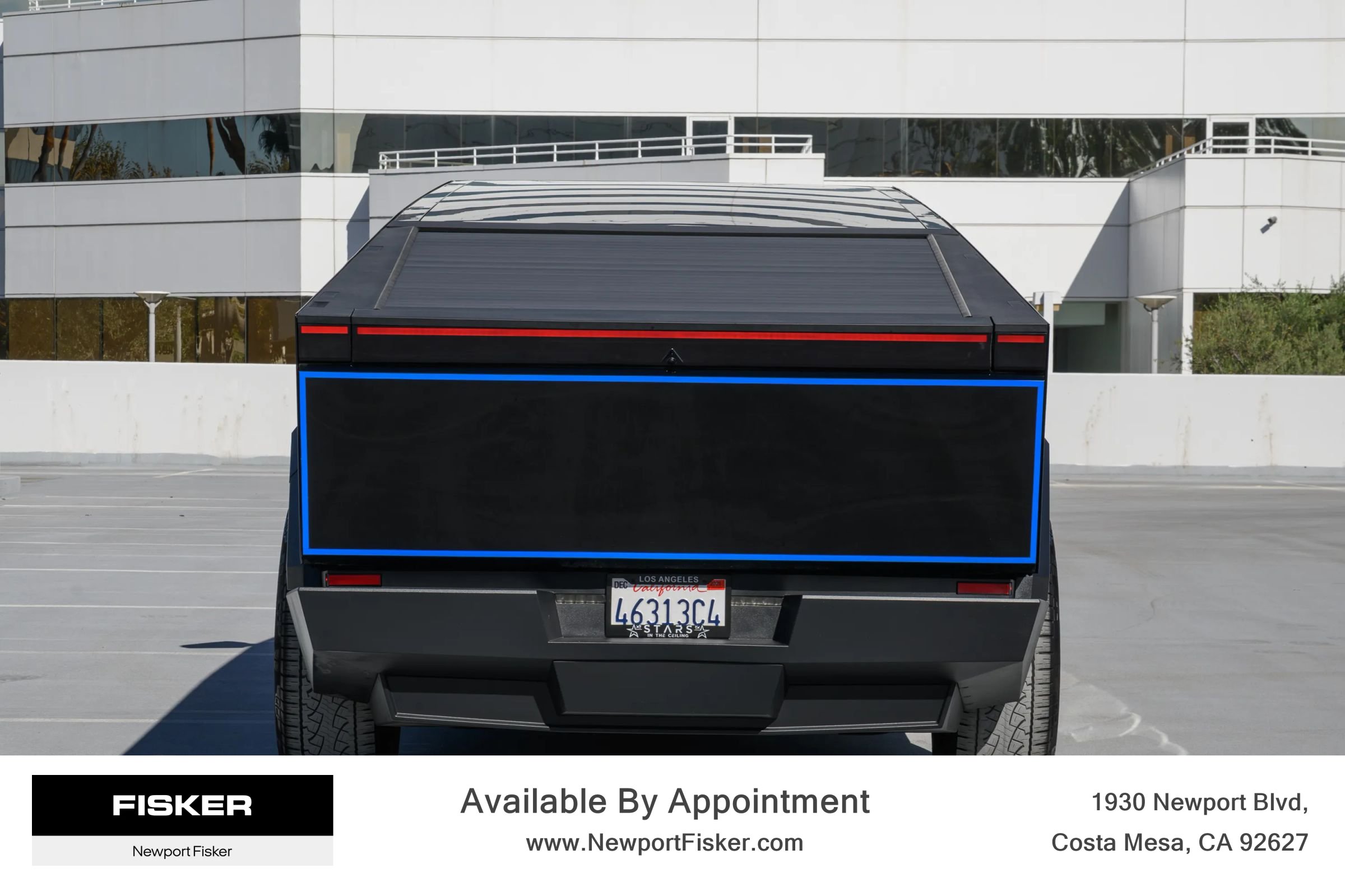 Used 2024 Tesla Cybertruck AWD Crew Cab image 10