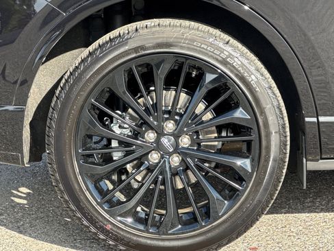 Used 2025 Lincoln Corsair Grand Touring w/ Equipment Group 301A image 26