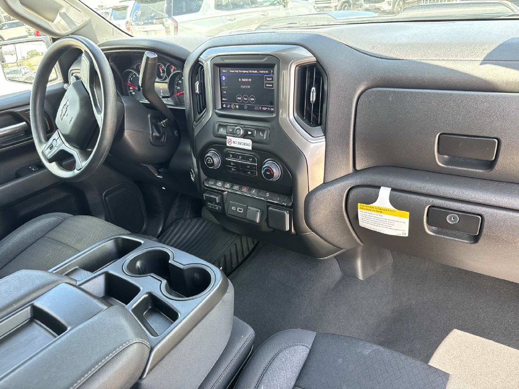 Used 2025 Chevrolet Silverado 1500 Custom Trail Boss AWD/4WD image 23