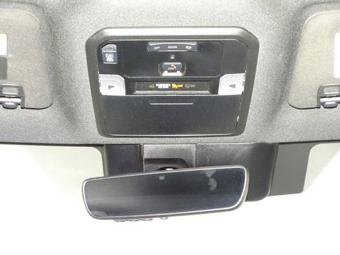 Used 2025 Toyota Tundra Limited image 27