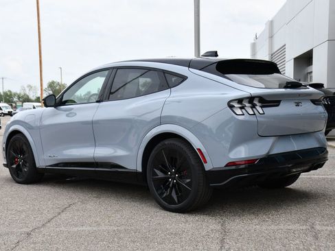 Used 2025 Ford Mustang Mach-E GT AWD/4WD image 4