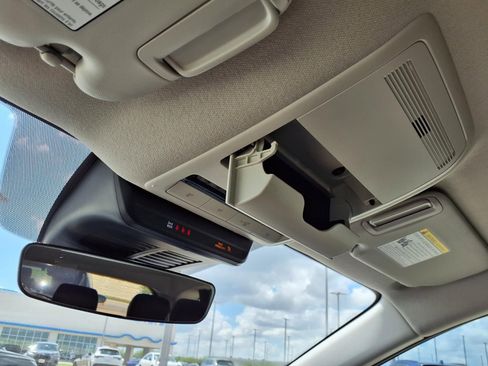 Used 2025 MAZDA CX-50 AWD 2.5 S w/ Weather Package image 22