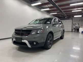 Used 2019 Dodge Journey Crossroad image 1