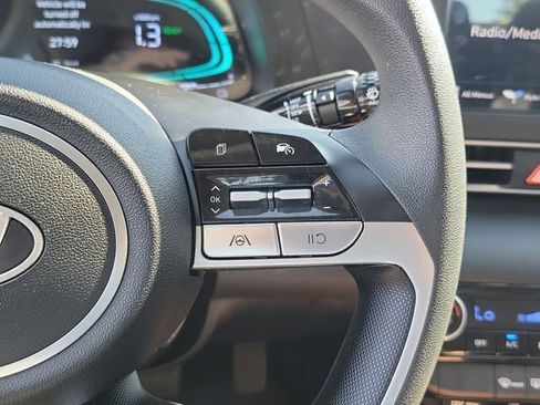 Certified 2026 Hyundai Elantra Hybrid FWD image 8