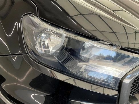 Used 2019 Ford Ranger XLT w/ Equipment Group 301A Mid AWD/4WD image 28