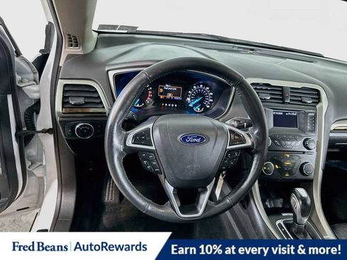 Used 2014 Ford Fusion SE w/ Equipment Group 202A FWD image 21