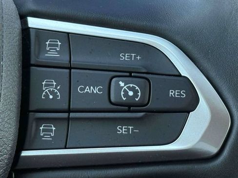Used 2022 Jeep Compass Limited AWD/4WD image 23