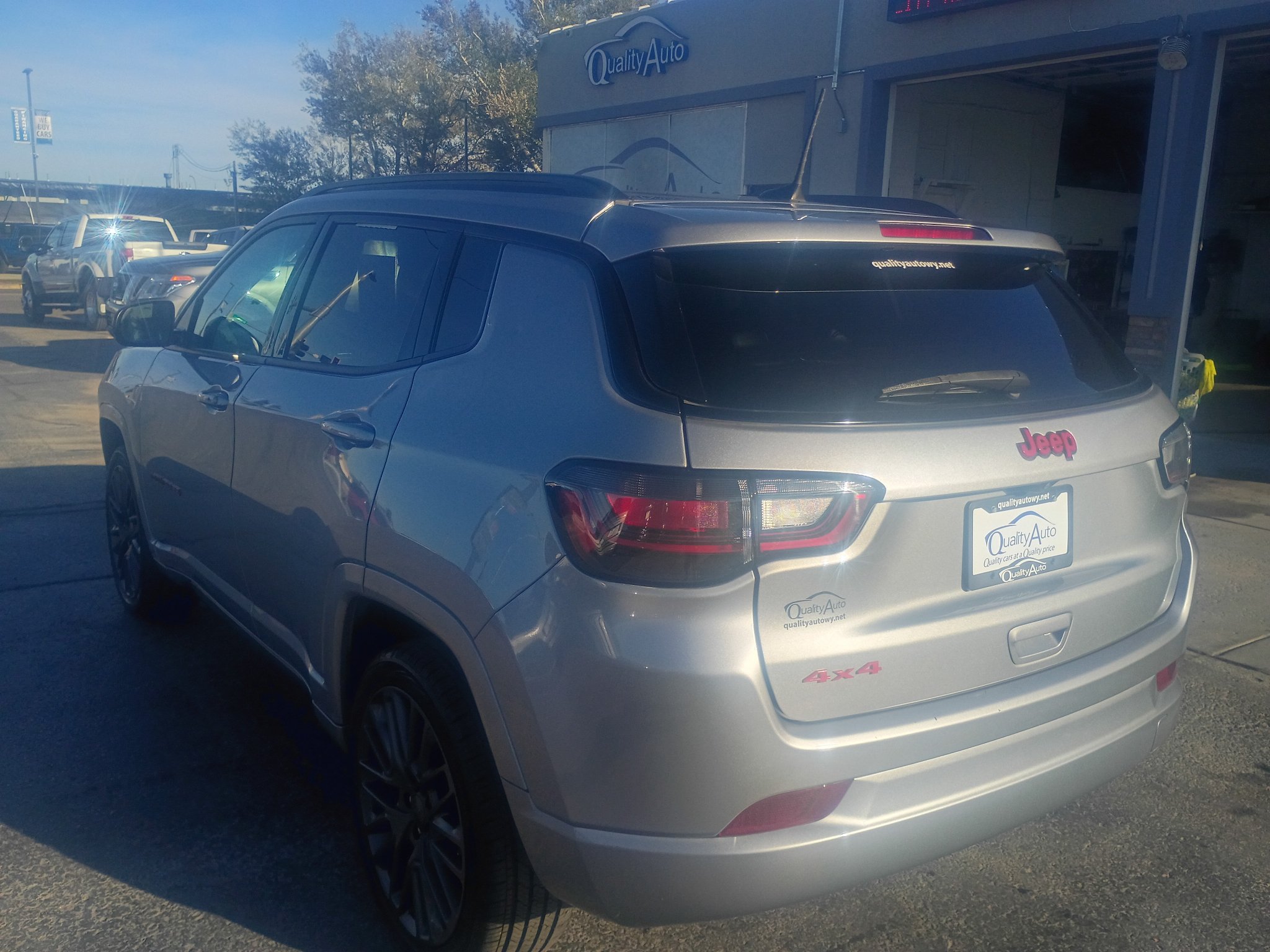 Used 2023 Jeep Compass Limited w/ Elite Group for (Red) Edition AWD/4WD image 8