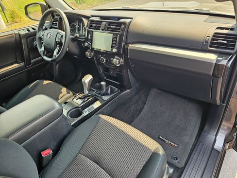 Used 2023 Toyota 4Runner TRD Off-Road AWD/4WD image 11