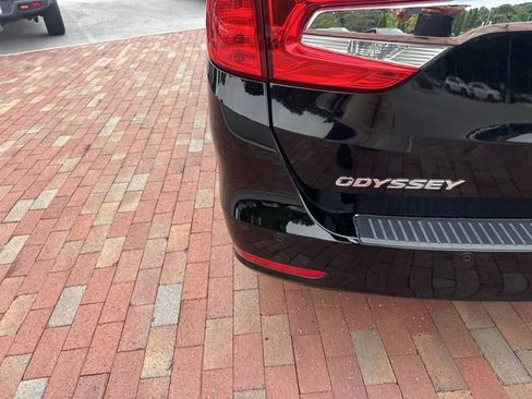 Used 2019 Honda Odyssey Elite image 8