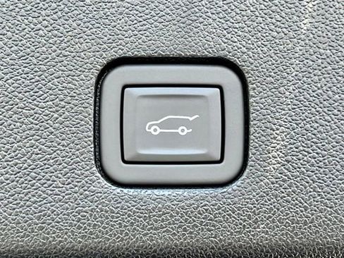 New 2024 Cadillac XT6 Sport w/ LPO, Onyx Lite Package image 38