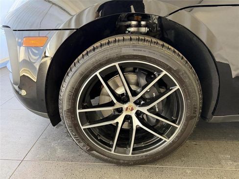 New 2026 Porsche Macan image 10