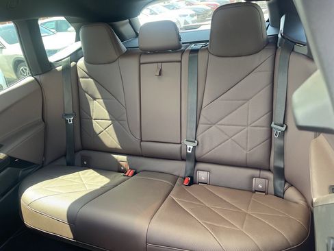 Used 2022 BMW iX xDrive50 w/ Sport Package image 23