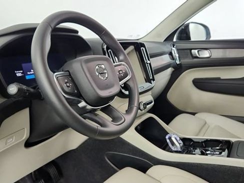 Certified 2026 Volvo XC40 B5 Plus w/ Protection Package Premier AWD/4WD image 28