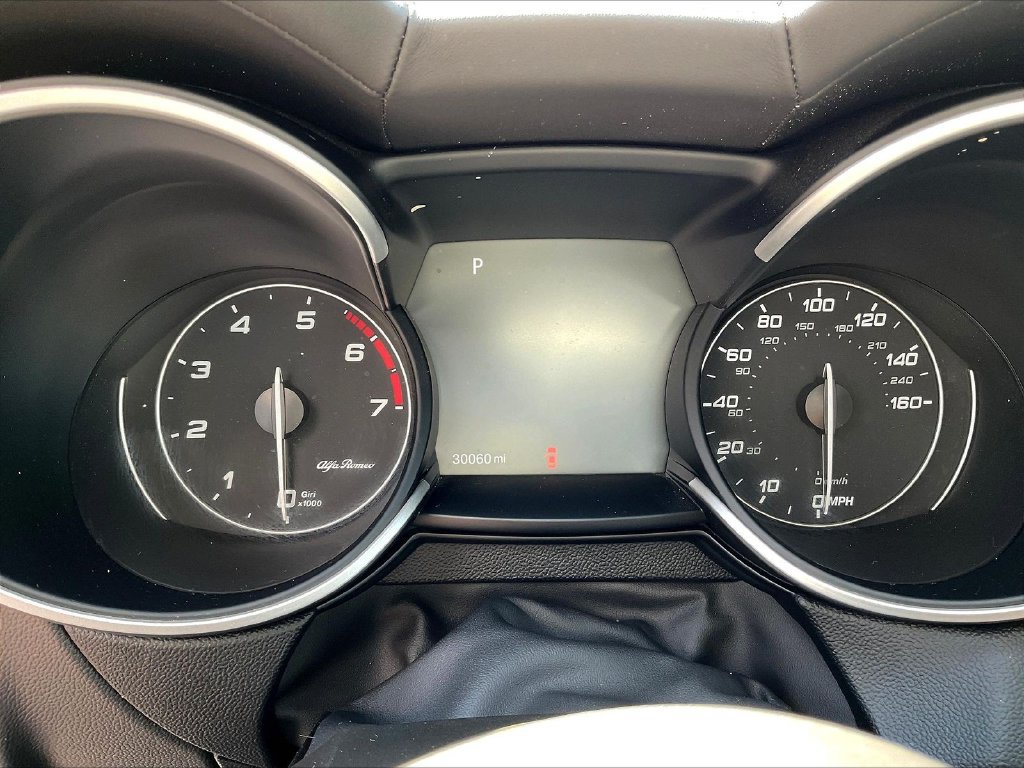 Used 2023 Alfa Romeo Stelvio Ti AWD/4WD image 13