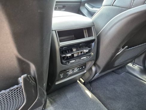 Used 2025 Jeep Grand Cherokee Limited AWD/4WD image 25