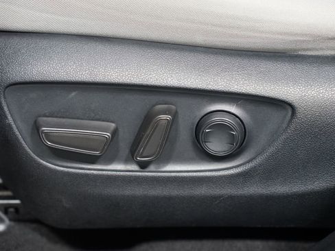 Certified 2022 Toyota RAV4 XLE image 32