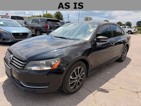 Used 2015 Volkswagen Passat 1.8T S FWD image 1