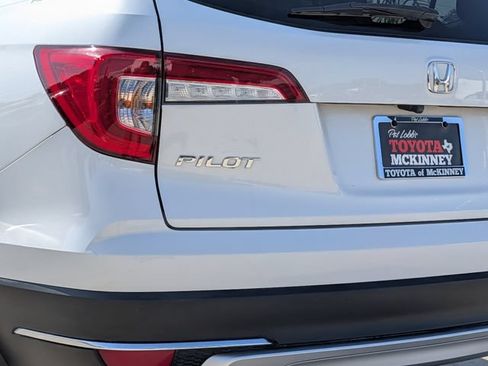Used 2020 Honda Pilot Touring image 8