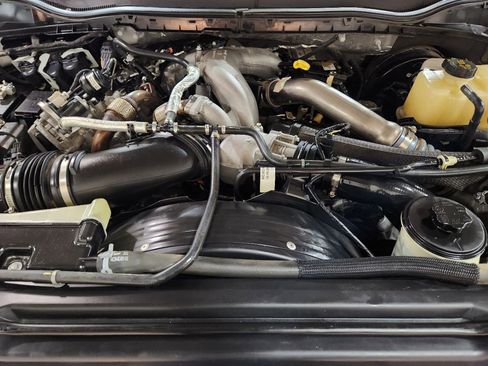 Used 2021 Ford F250 Lariat w/ Lariat Value Package image 51