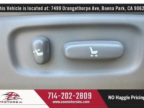 Used 2006 Toyota Sequoia SR5 AWD/4WD image 44
