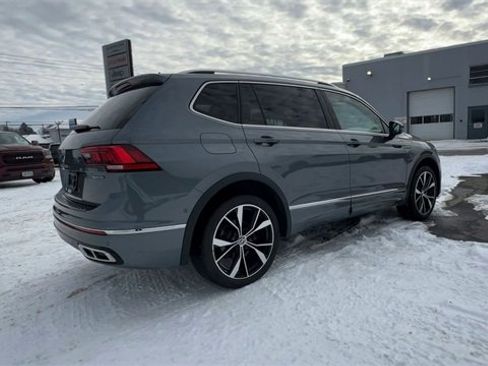 Used 2022 Volkswagen Tiguan SEL R-Line image 8