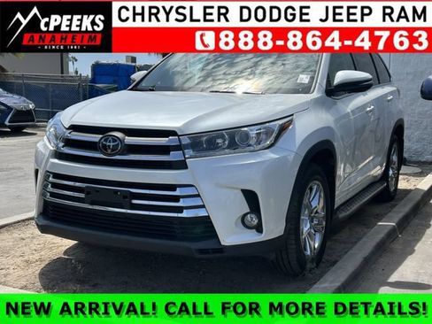 Used 2018 Toyota Highlander Limited FWD image 1