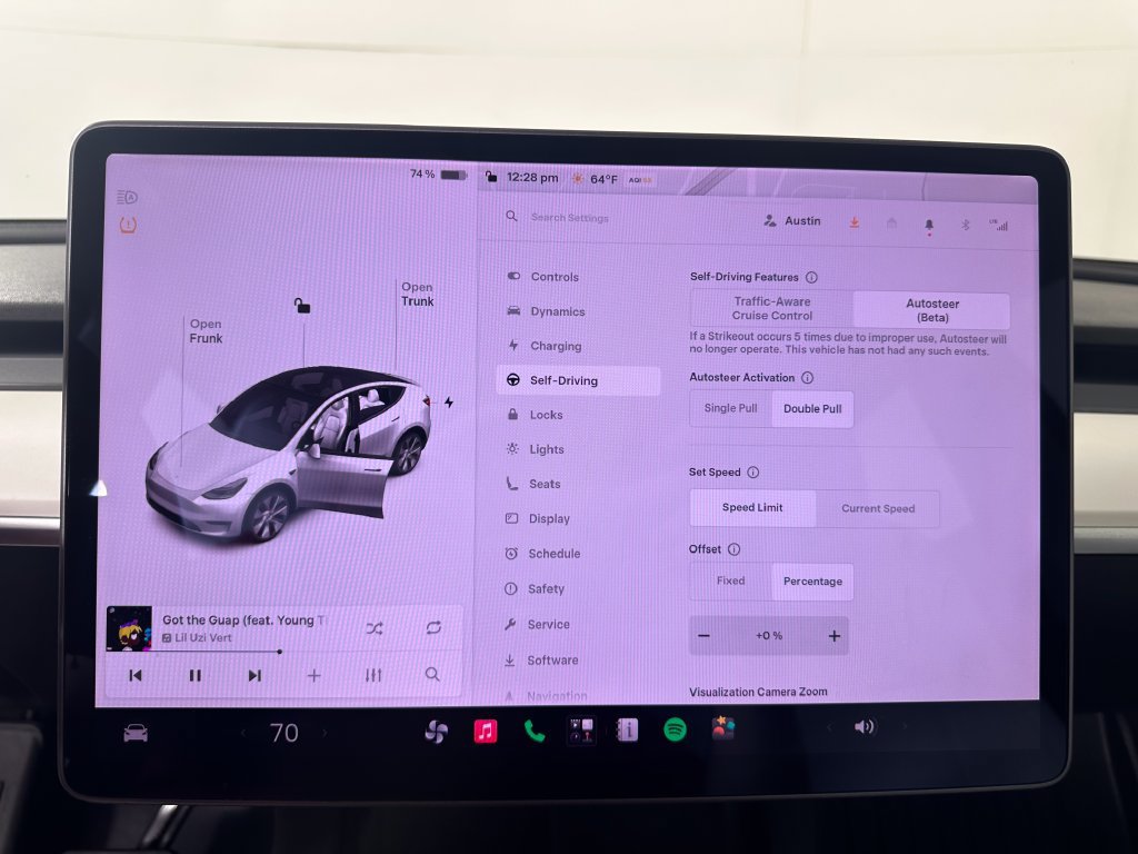 Used 2021 Tesla Model Y Long Range AWD/4WD image 30