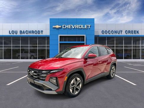 Used 2025 Hyundai Tucson SEL FWD image 4