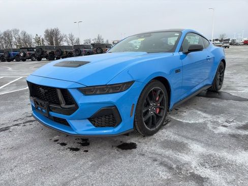Used 2024 Ford Mustang GT Premium image 2