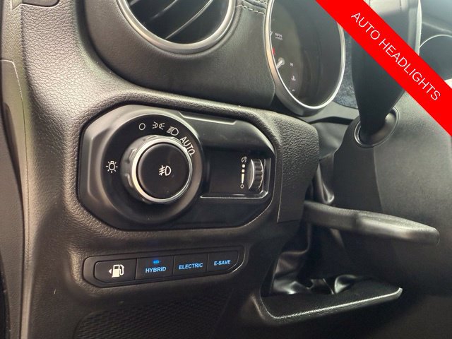 Used 2023 Jeep Wrangler Unlimited Sahara AWD/4WD image 37