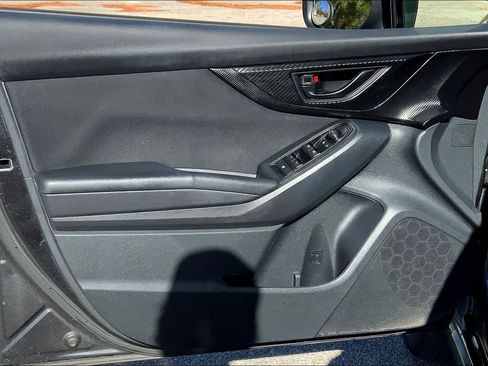 Used 2019 Subaru Crosstrek 2.0i w/ Eyesight System image 20