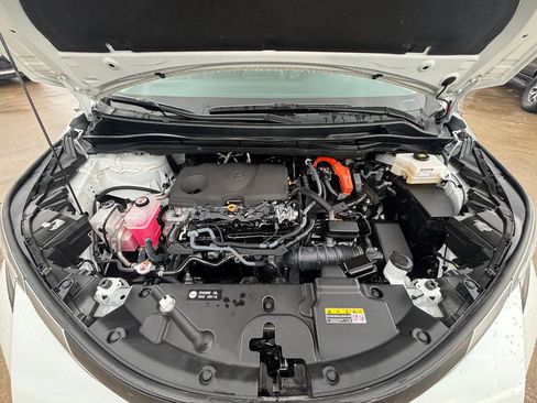 Used 2023 Toyota Sienna Limited image 33