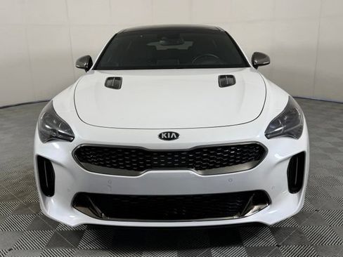 Used 2018 Kia Stinger GT2 AWD/4WD image 11
