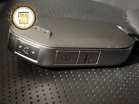 Certified 2025 Kia Sorento S image 31