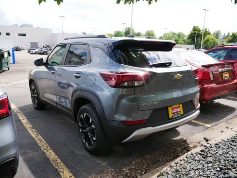 Used 2022 Chevrolet TrailBlazer LT FWD image 4