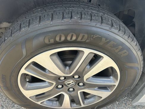 Used 2015 Honda Odyssey Touring Elite image 33