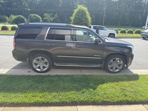 Used 2016 GMC Yukon Denali w/ Open Road Package AWD/4WD image 9