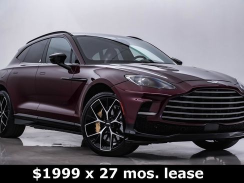 Used 2025 Aston Martin DBX 707 image 1