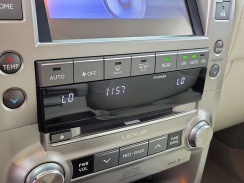 Used 2019 Lexus GX 460 Luxury AWD/4WD image 29