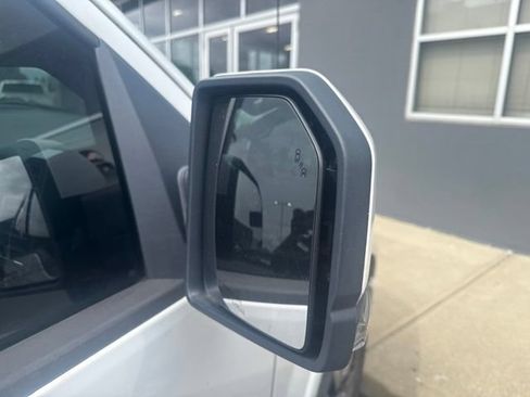 Used 2015 Ford F150 Lariat w/ Equipment Group 501A Mid AWD/4WD image 16