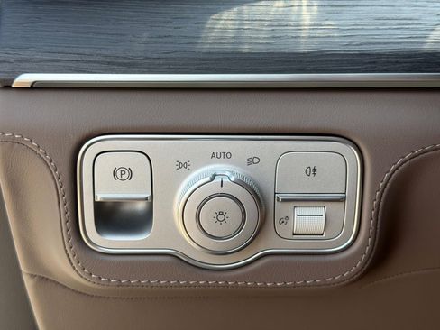 New 2026 Mercedes-Benz GLE 580 4MATIC image 29