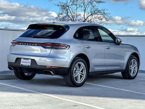 Used 2021 Porsche Macan image 8